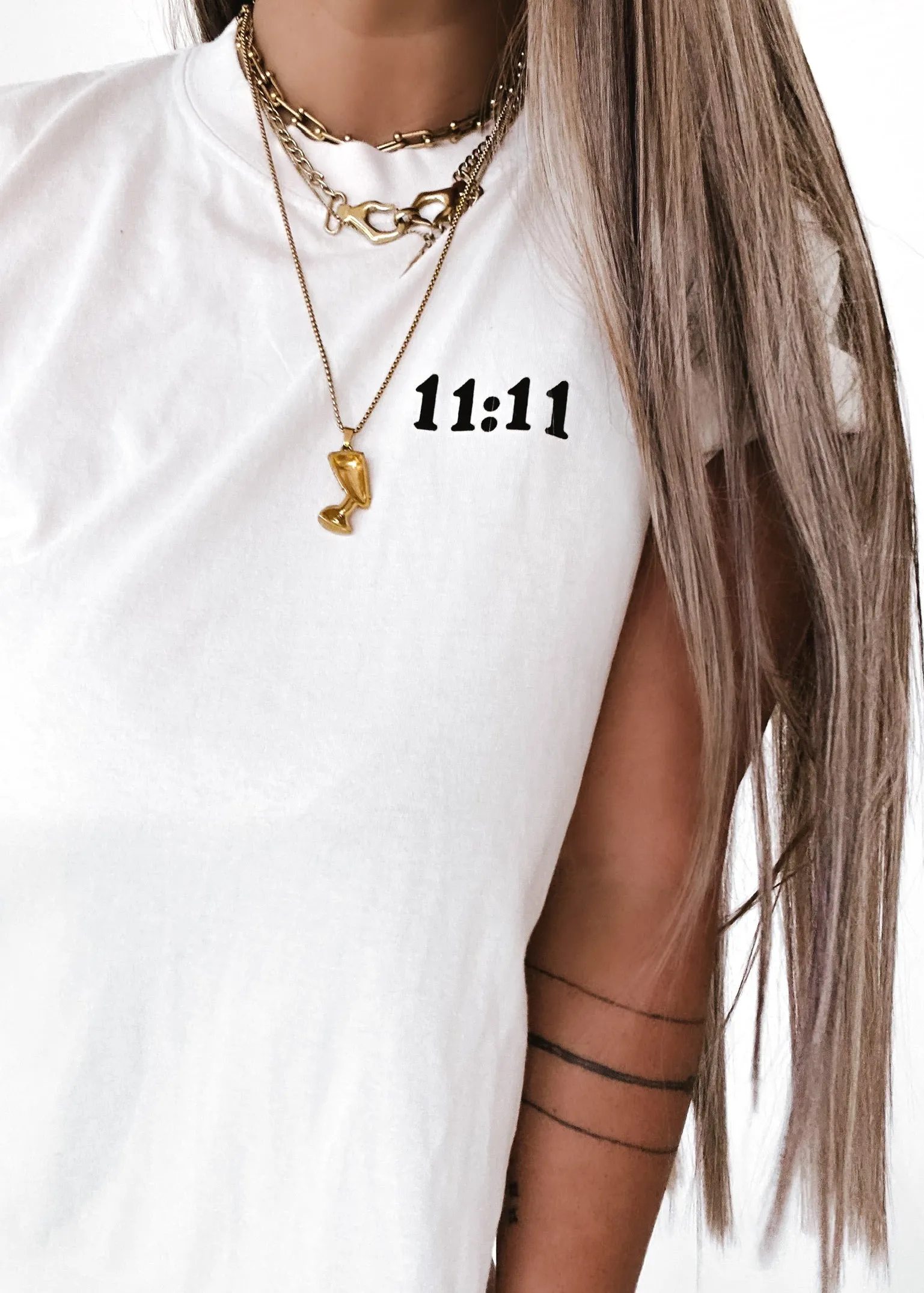 11:11 ANGEL NUMBERS SIDE SLIT TEE