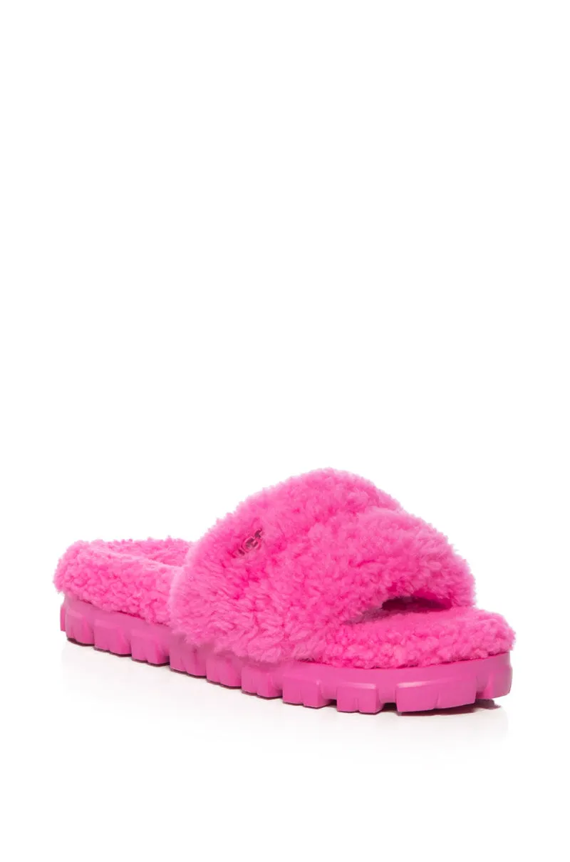 1130838 CARNATION UGG FUR SLIPPERS