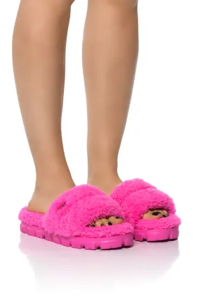 1130838 CARNATION UGG FUR SLIPPERS