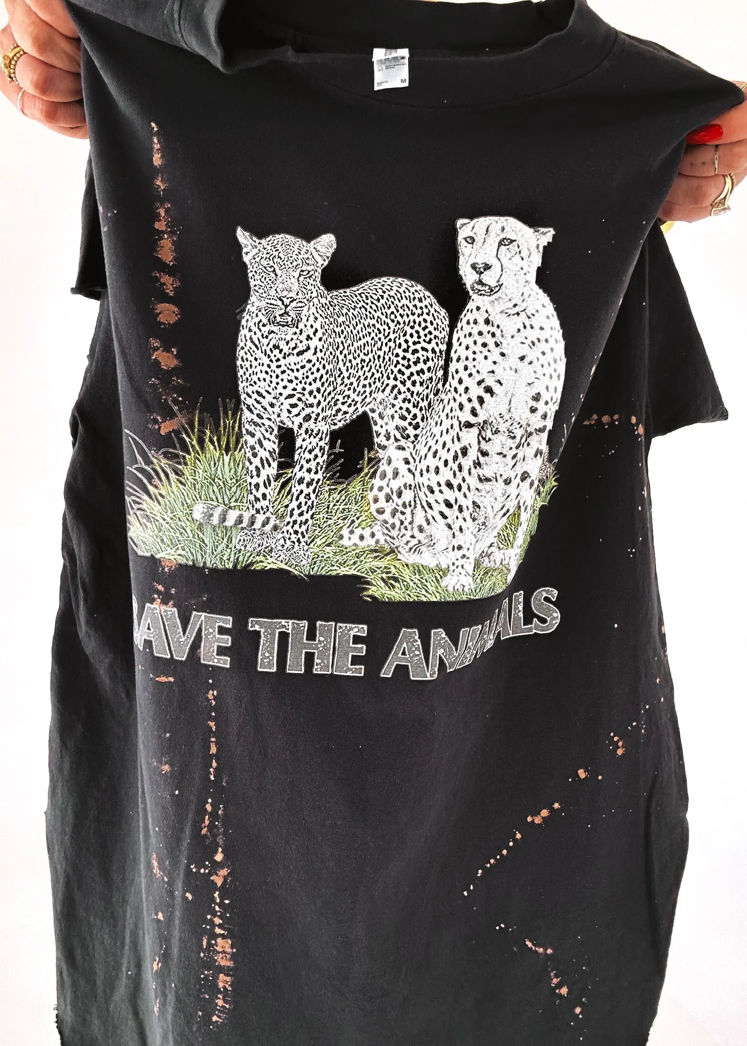 90's SAVE THE ANIMALS VINTAGE BLEACHED OUT SIDE SLIT TEE