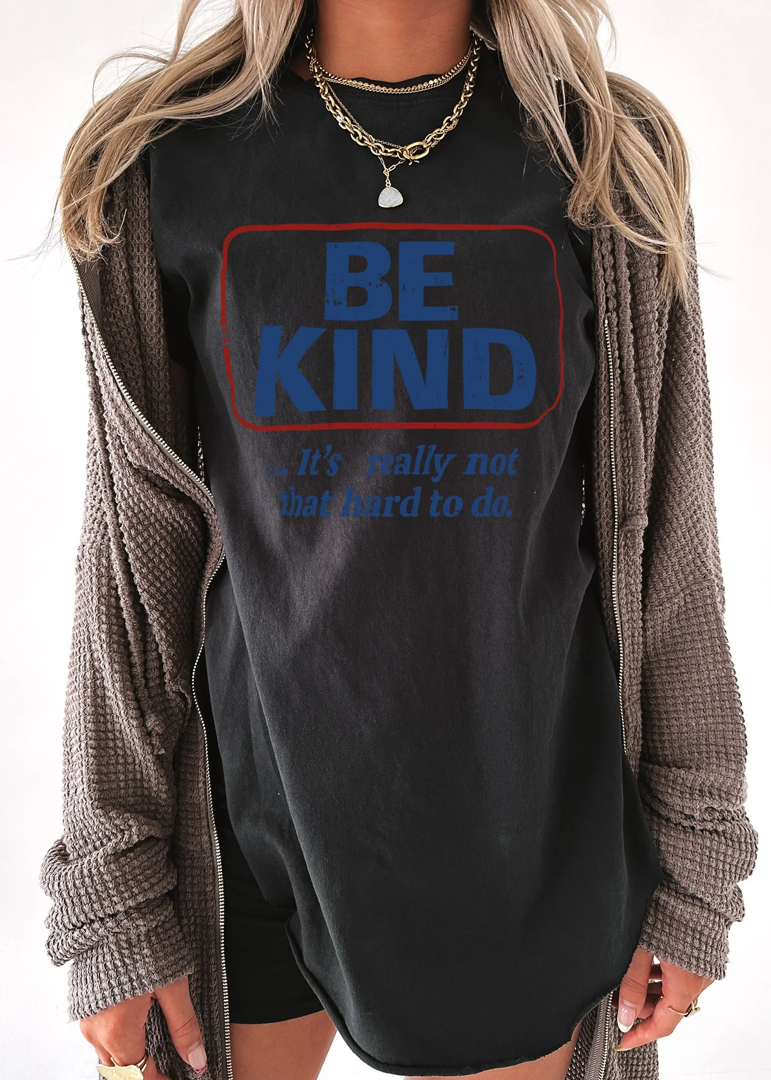 BE KIND (IT'S NOT THAT HARD TO DO) SIDE SLIT TEE