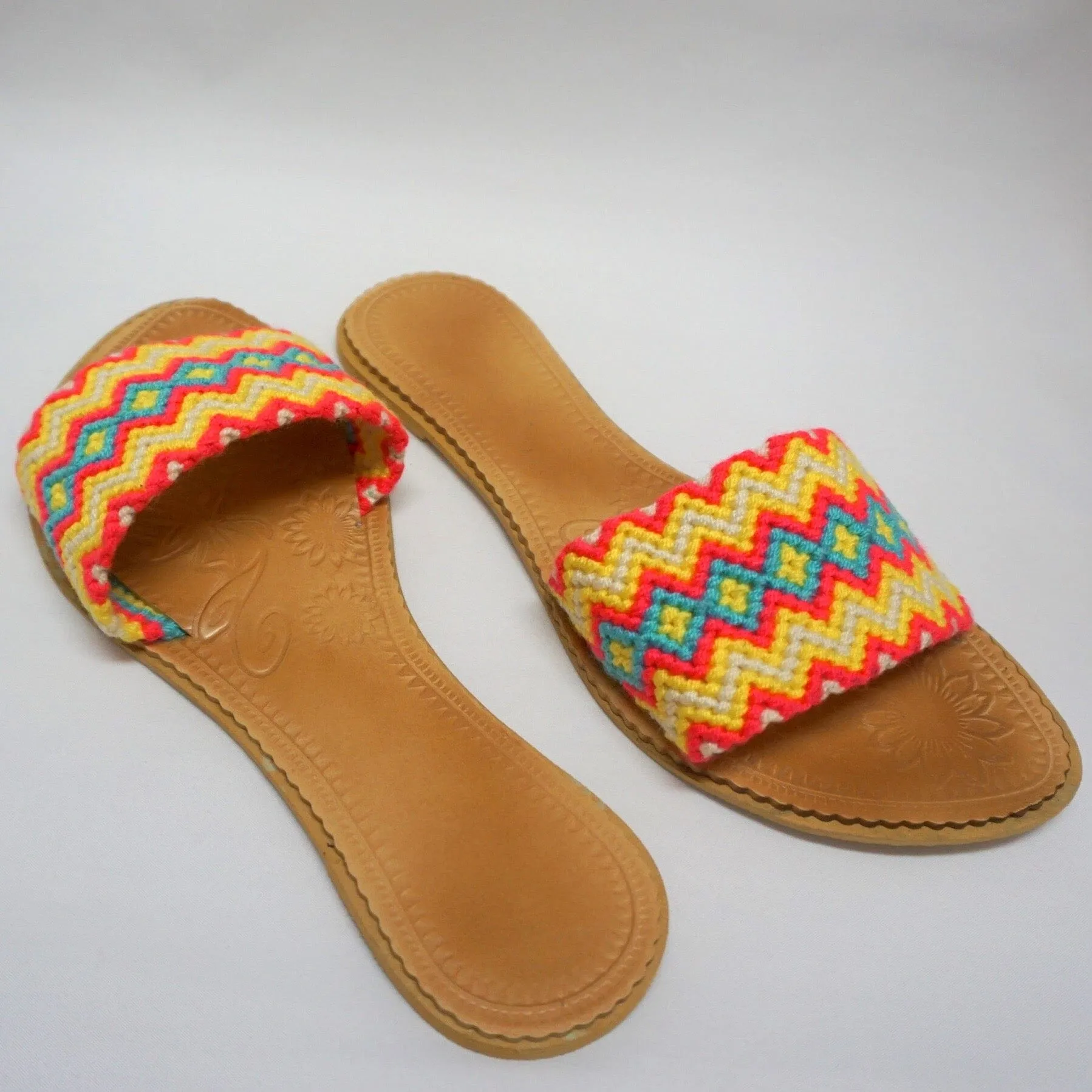 Colorful Handwoven Sandals - Wayuu Slide Sandals