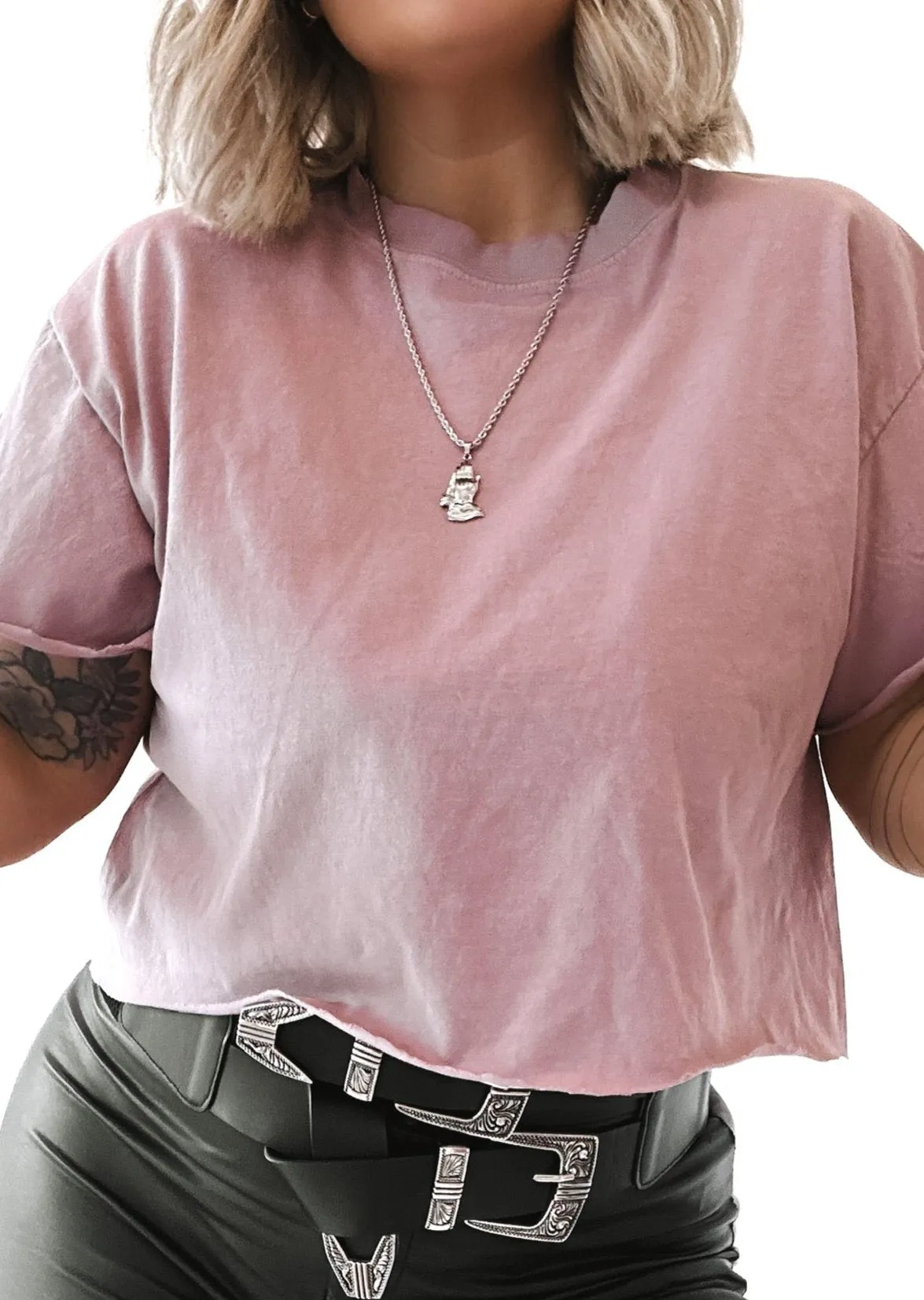 CROPPED PEBBY BASICS LILAC TEE