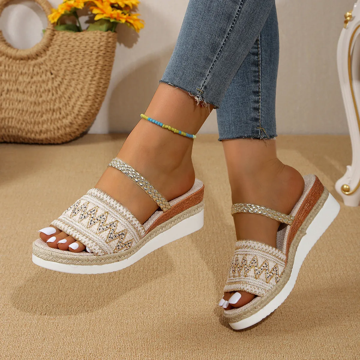 Cute Wave-patterned Thick Sole Sandals