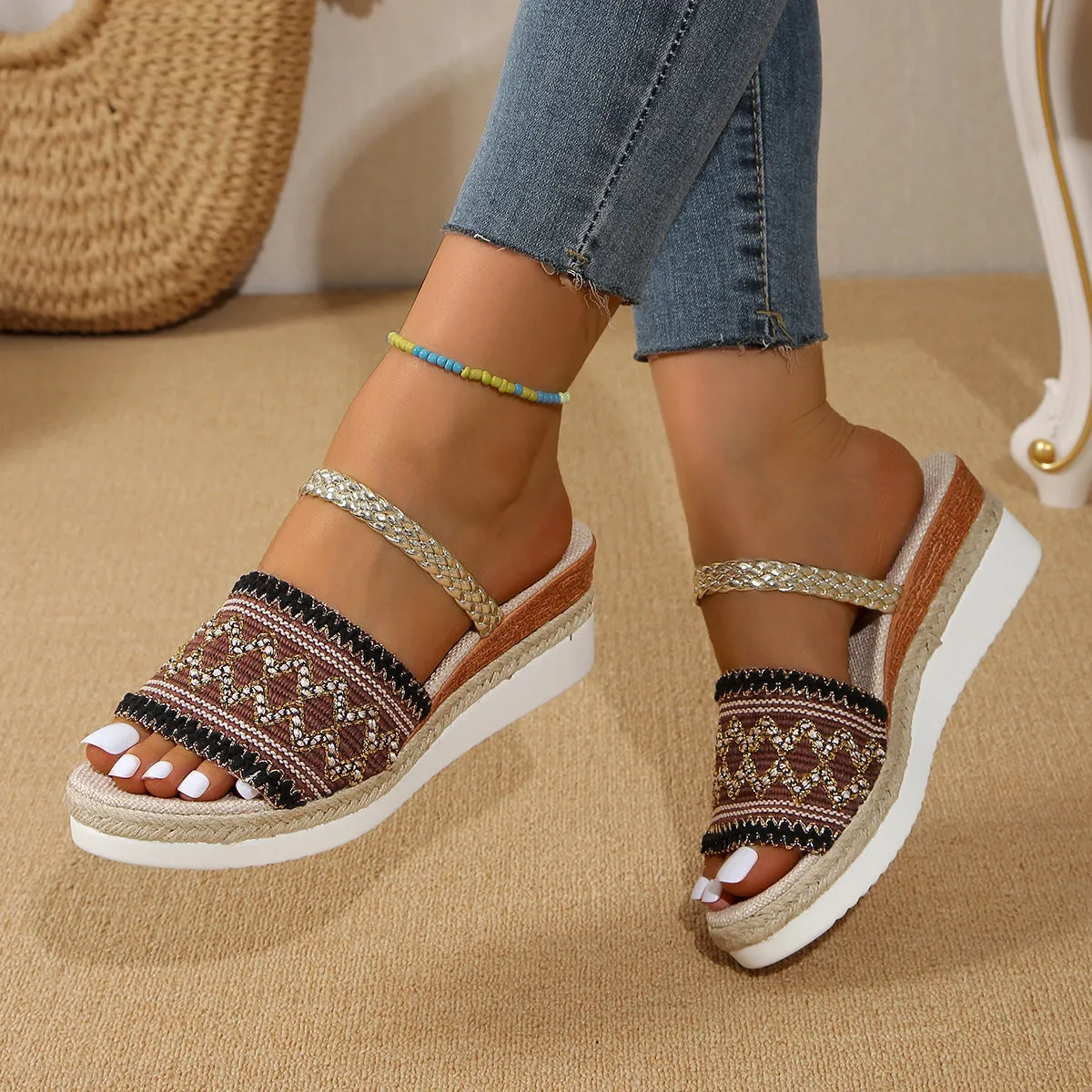 Cute Wave-patterned Thick Sole Sandals