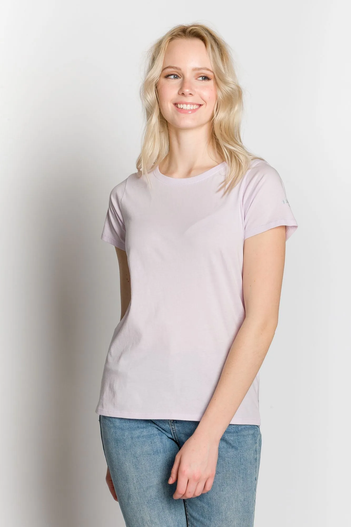 Daffodil | Women's Anti-Stain Pocket-less Tee