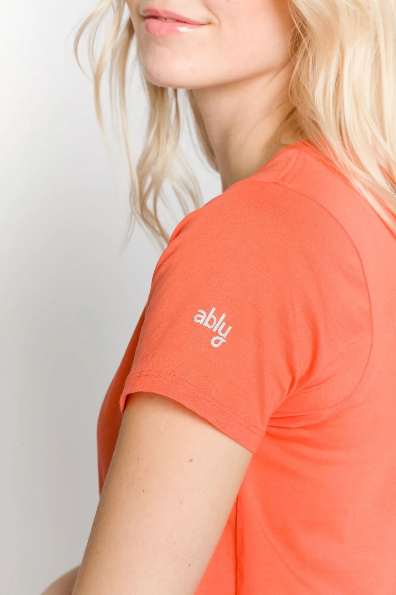 Daffodil | Women's Anti-Stain Pocket-less Tee