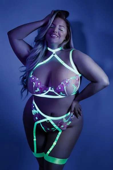 Fierce Like That! Glow Black Light  Bra Set