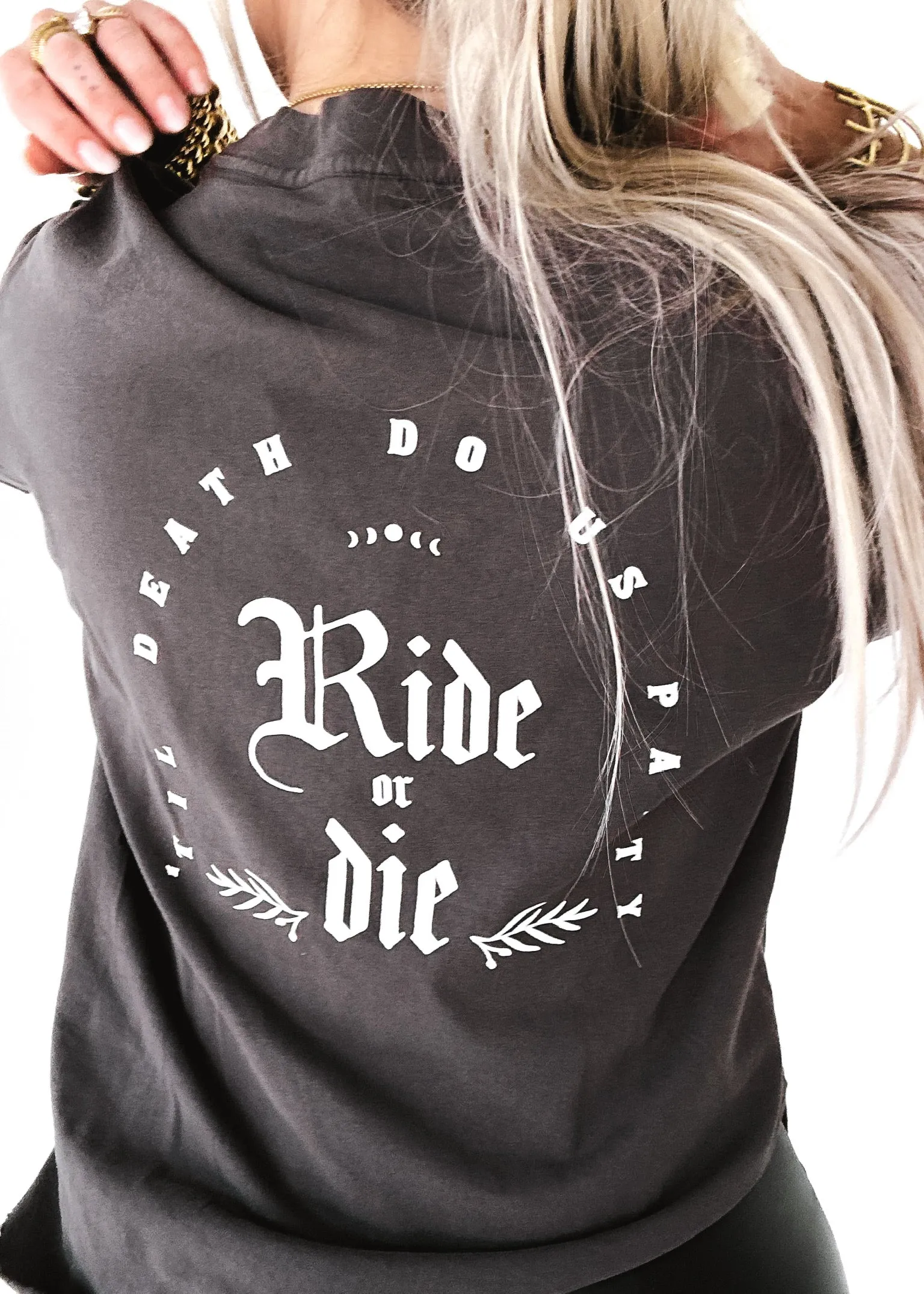 GOTHIC RIDE OR DIE SIDE SLIT TEE