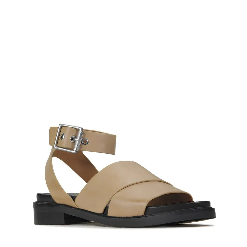 Grungy Sandal in Tan