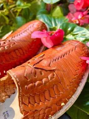 Men’s Mexican Huarache Sandals -- Natural Leather w/ bow