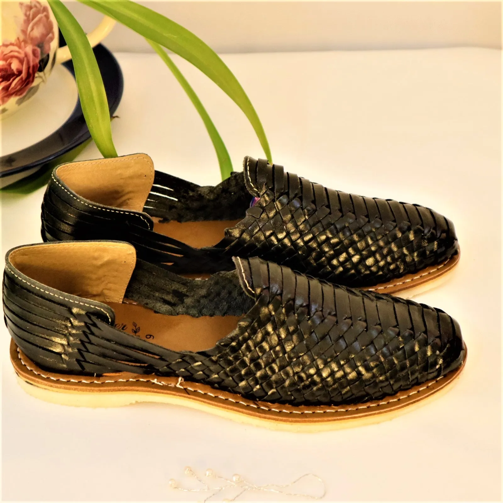 Mexican Handwoven Closed Toe Huarache Sandal