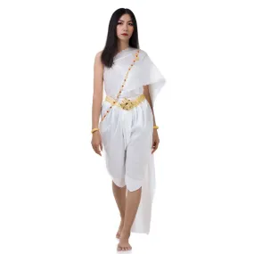 Traditional Chut Thai Women’s Outfit Cultural Elegance